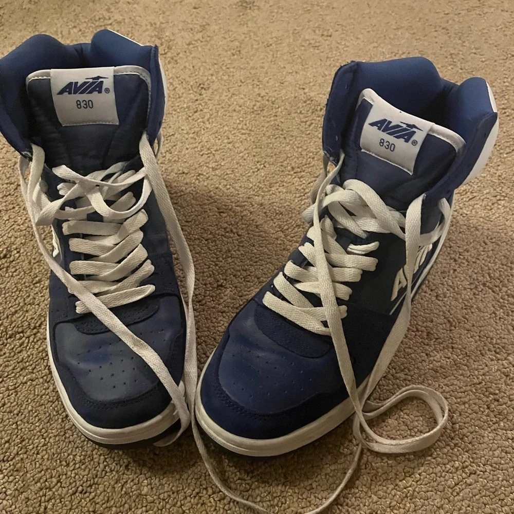 Avia 830 High-Top Sneakers in Blue and White- Worn once! - Picture 2 of 5